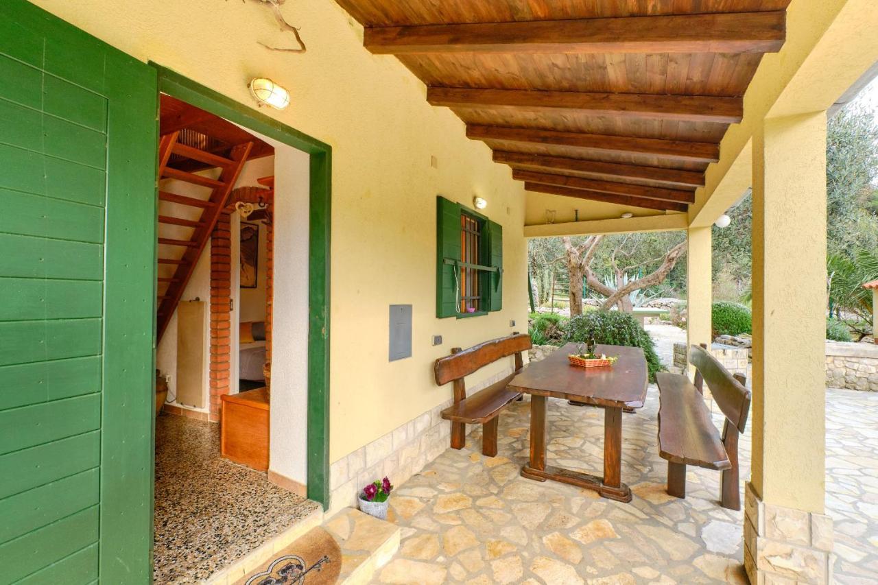 Casa Aromatica Maria Villa Mali Lošinj Buitenkant foto